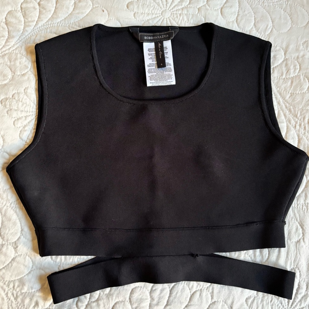BCBG stretch black crop top